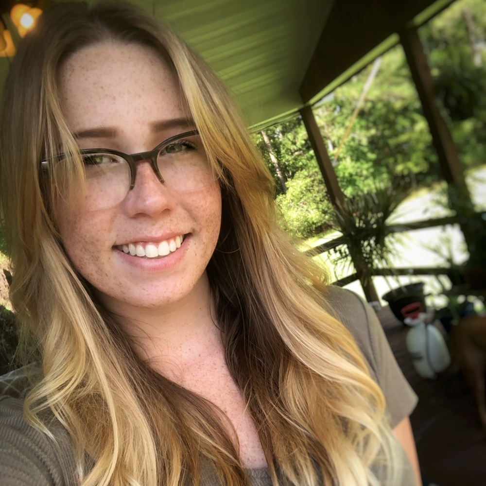 Meet your Posher, Emily